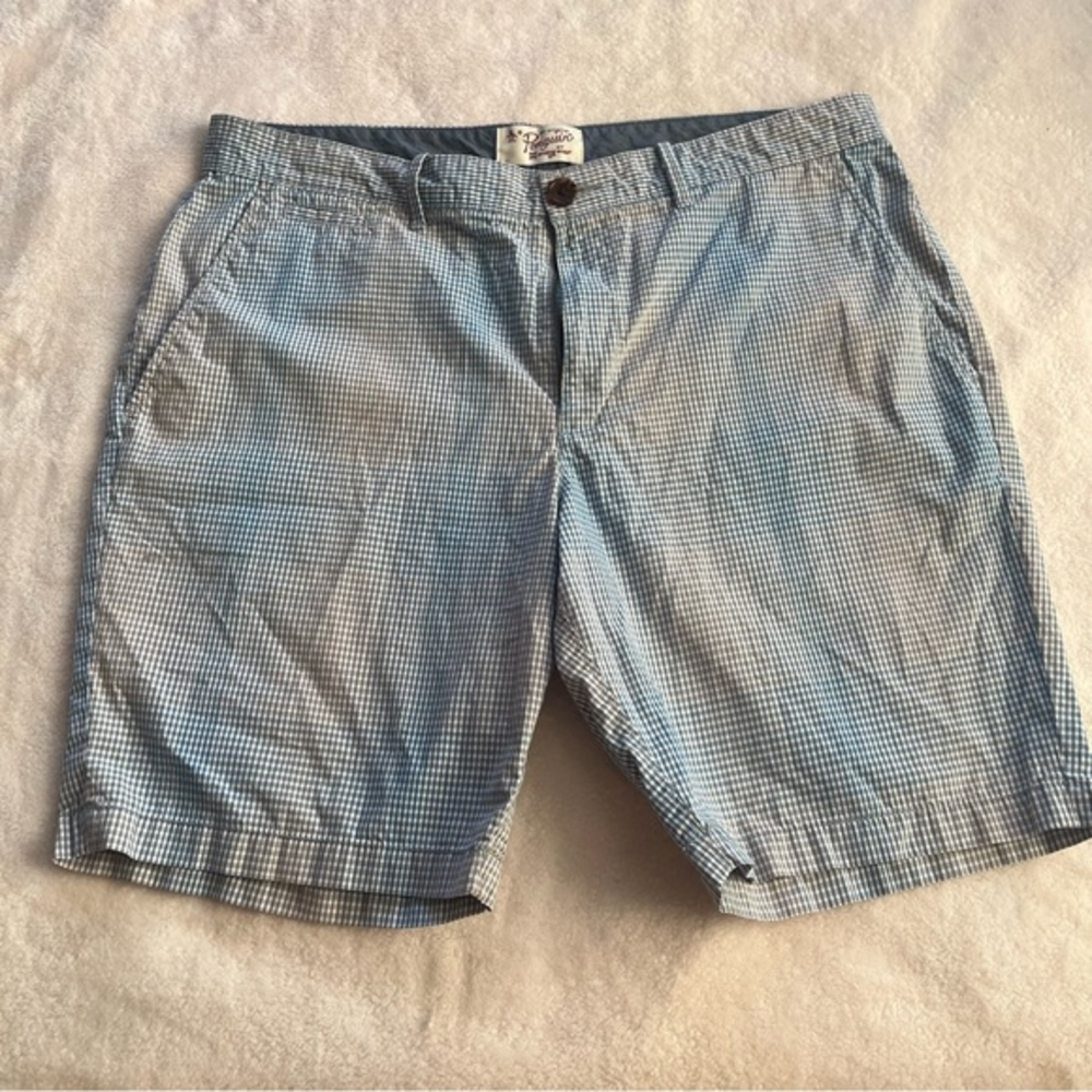 The Original Penguin Men’s blue and gray‎ patterned Plaid shorts 36